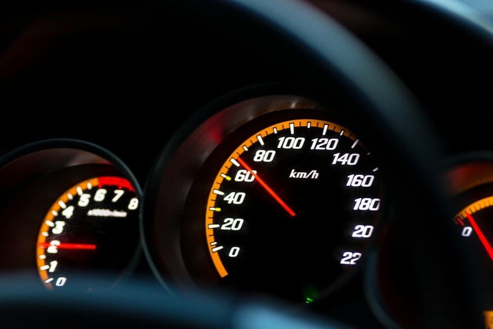 6 Reasons For RPMs Fluctuating While Driving