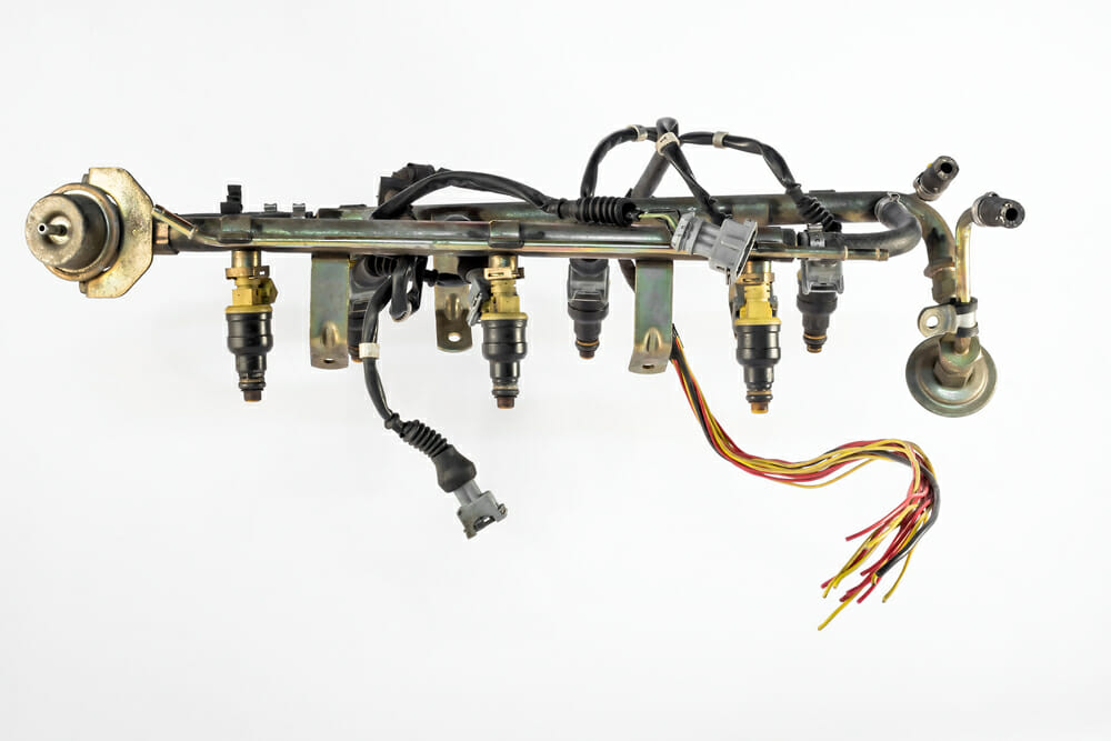 Fuel Pressure Regulator Vacuum Hose Is Disconnected (Causes And Fixes)