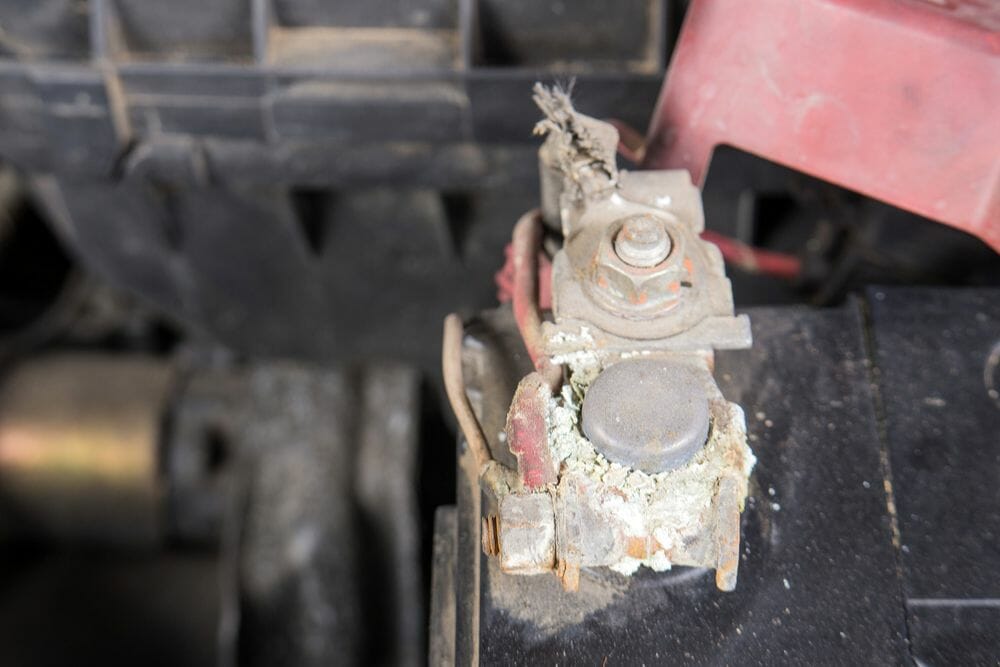 Positive Or Negative First When Connecting A Battery? (Red Or Black)