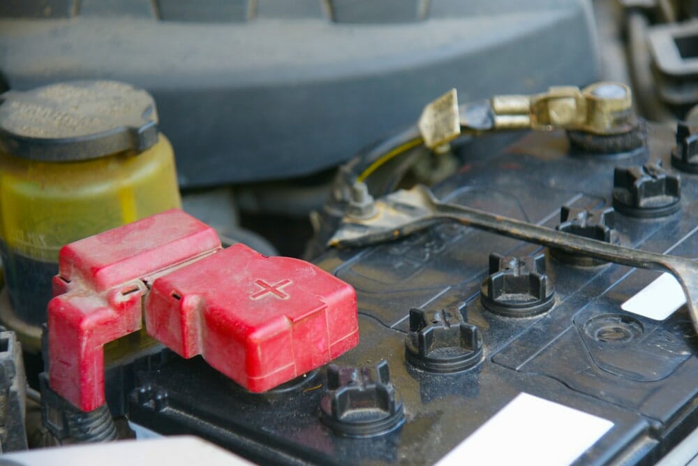 Positive Or Negative First When Connecting A Battery? (Red Or Black)