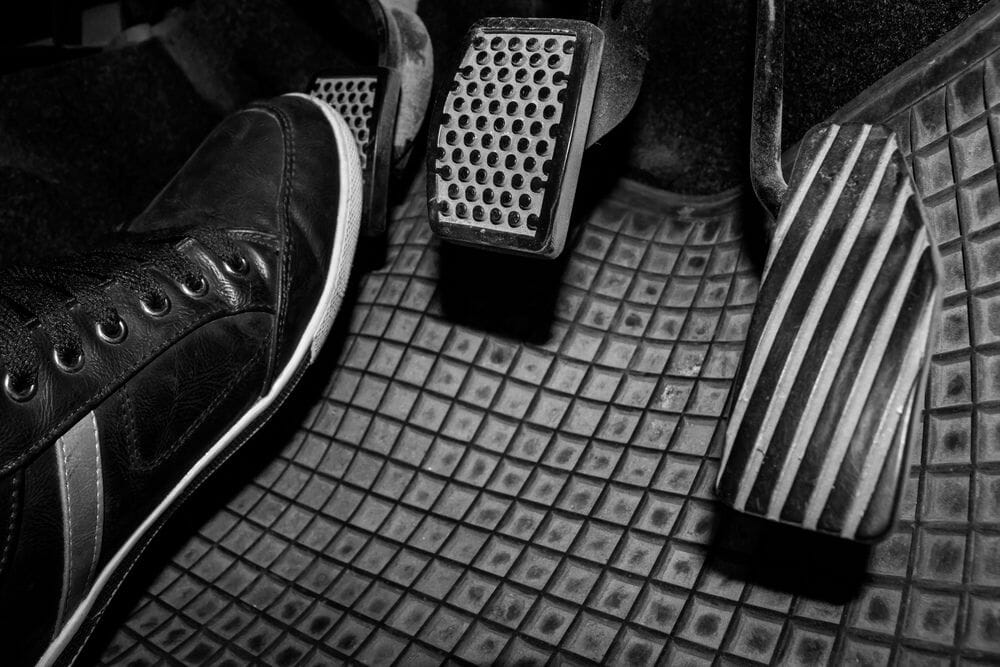 What Does Dumping The Clutch Mean?