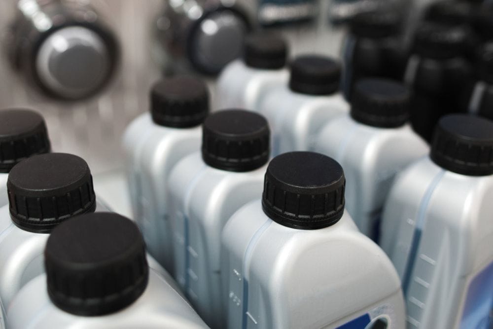 Amazon Basics Full Synthetic Motor Oil Vs. Mobil 1 (Who Wins?)