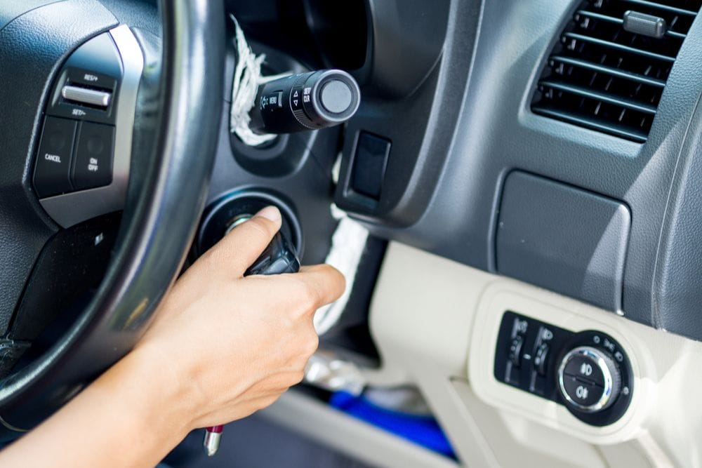 5 Symptoms Of A Loose Battery Terminal And How To Fix